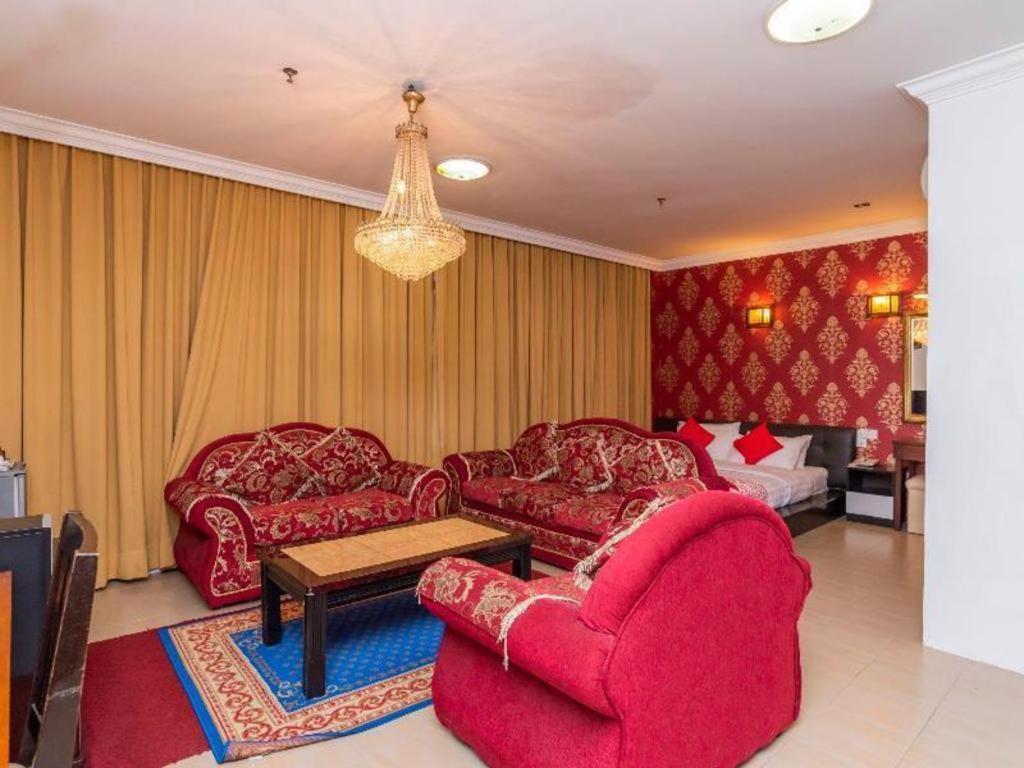 Super Oyo 1114 Neo Pegasus Hotel Сеґамат Екстер'єр фото
