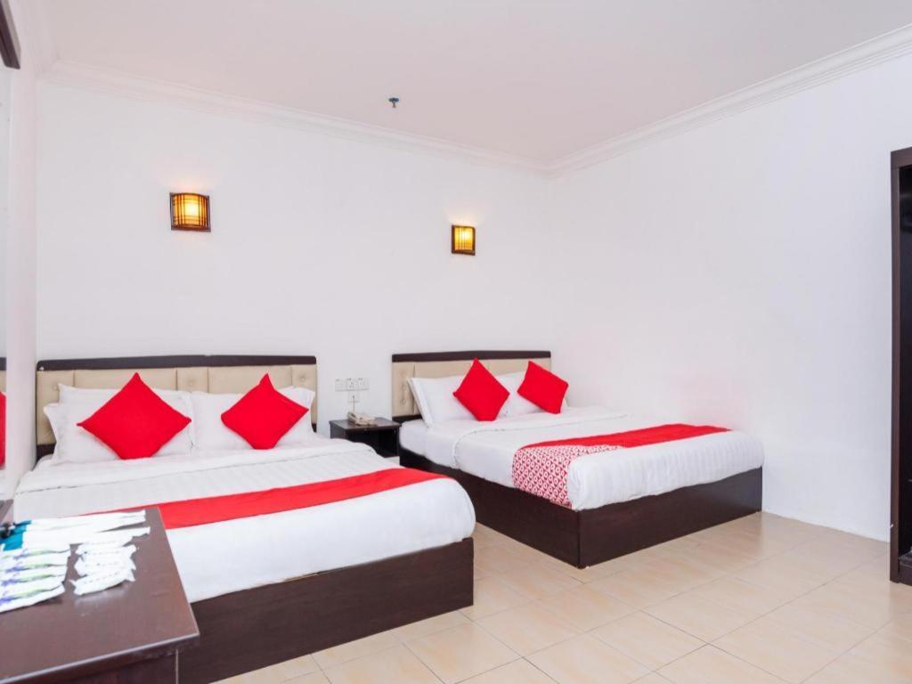 Super Oyo 1114 Neo Pegasus Hotel Сеґамат Екстер'єр фото