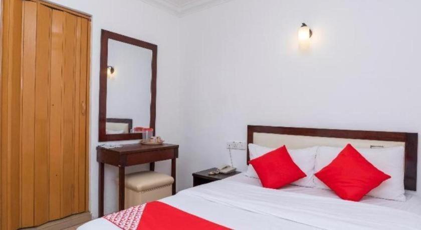 Super Oyo 1114 Neo Pegasus Hotel Сеґамат Екстер'єр фото