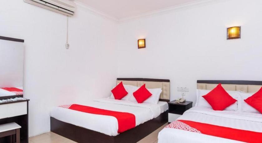 Super Oyo 1114 Neo Pegasus Hotel Сеґамат Екстер'єр фото