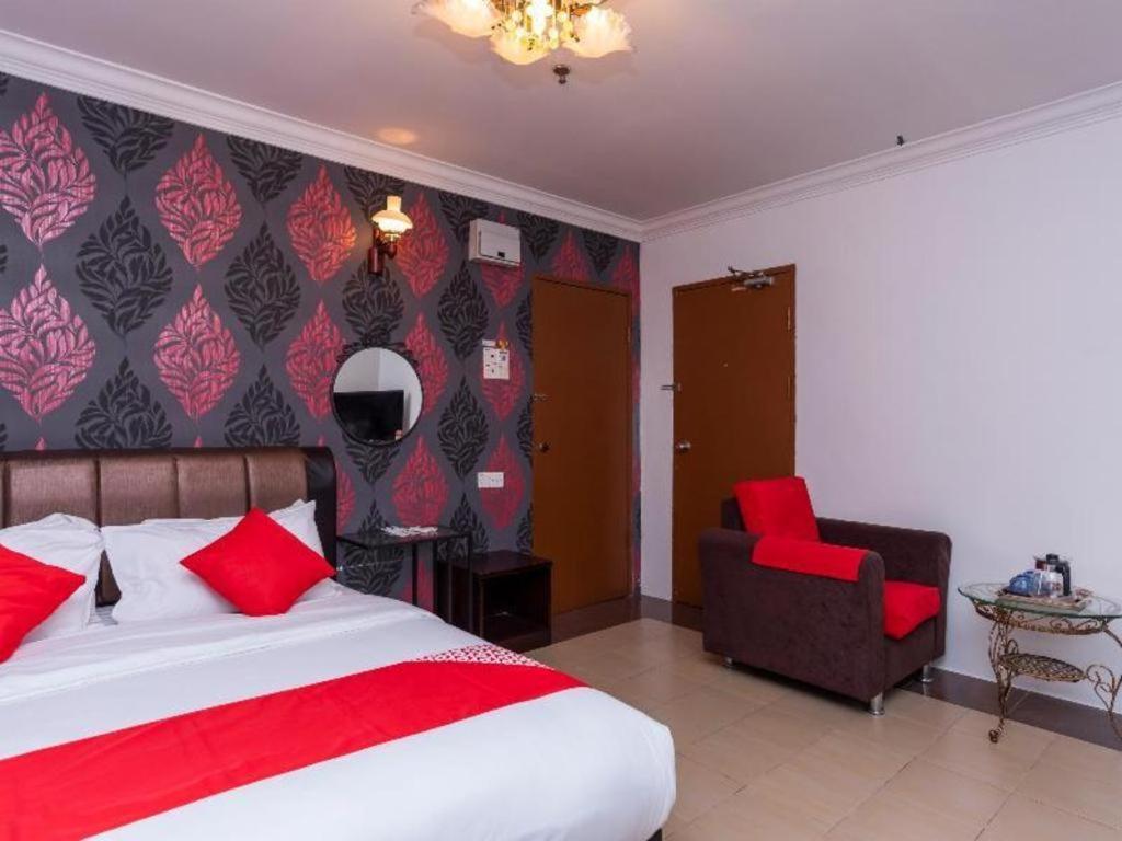 Super Oyo 1114 Neo Pegasus Hotel Сеґамат Екстер'єр фото